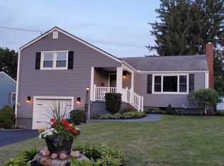 126 Valley View Dr, Wethersfield, CT 06109