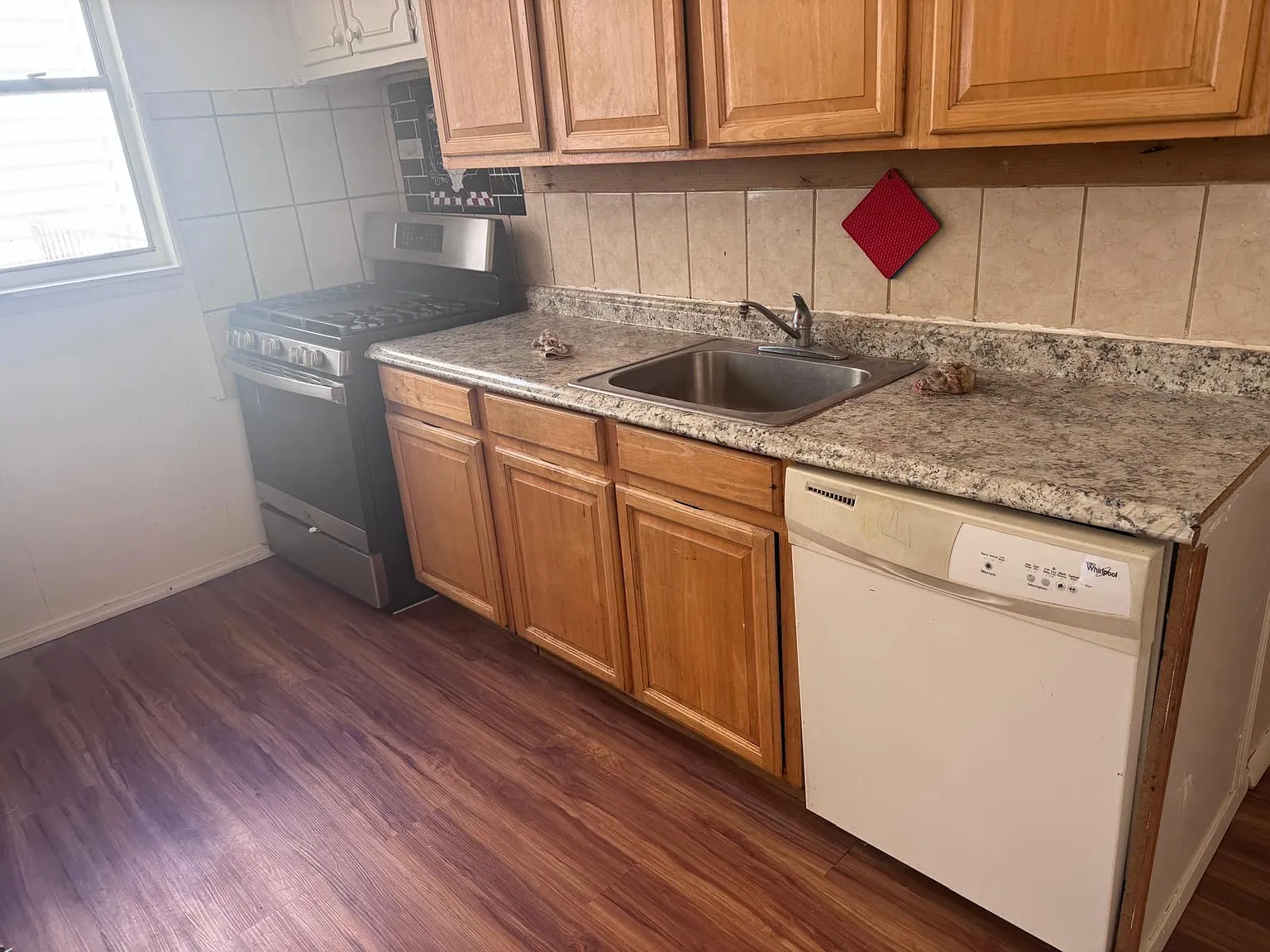 3 bed, $3,500 — Photo 4
