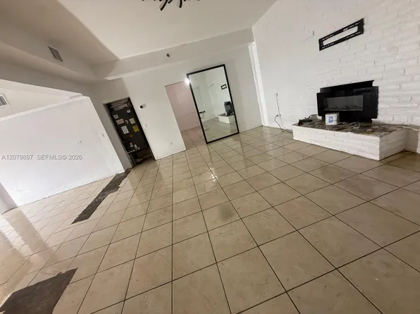 14800 NW 2nd Ave APT B, Miami, FL 33168