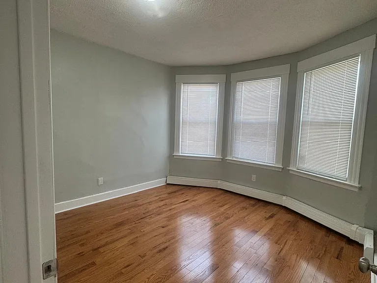 210 Wolcott St #3A — Photo 3