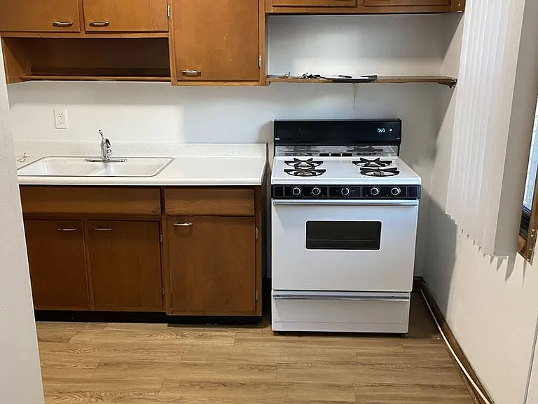 2700 Humboldt Ave S — Photo 22