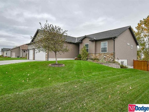 3rd image of 4421 W Ludwig Dr