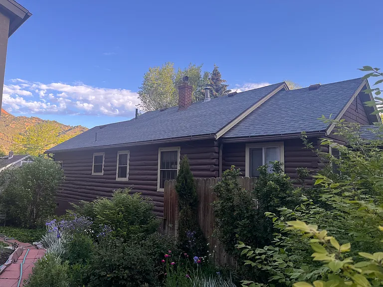 1121 Colorado Ave — Photo 3