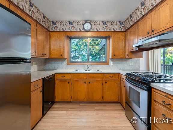 2nd image of 7351 Westwood Dr