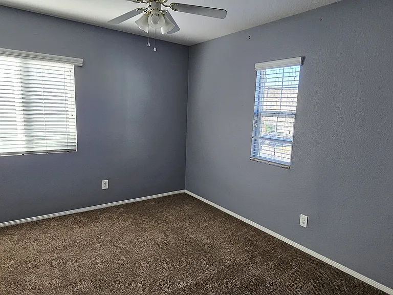 45204 Almora St — Photo 50