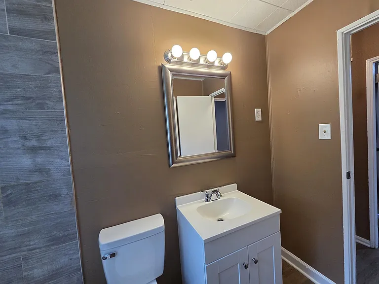 3263 Baskin St — Photo 2