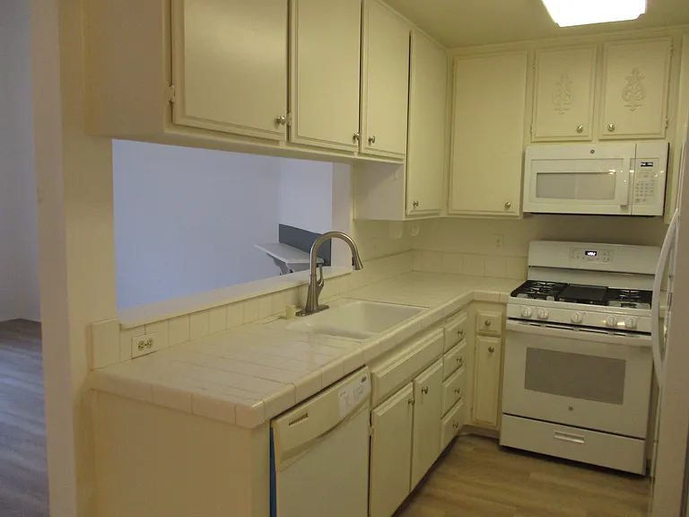 7005 Jordan Ave #209 — Photo 21