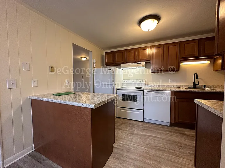 Parkview Apartments — Photo 83