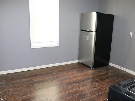 4th image of 20 Sunset Ave Floor 2