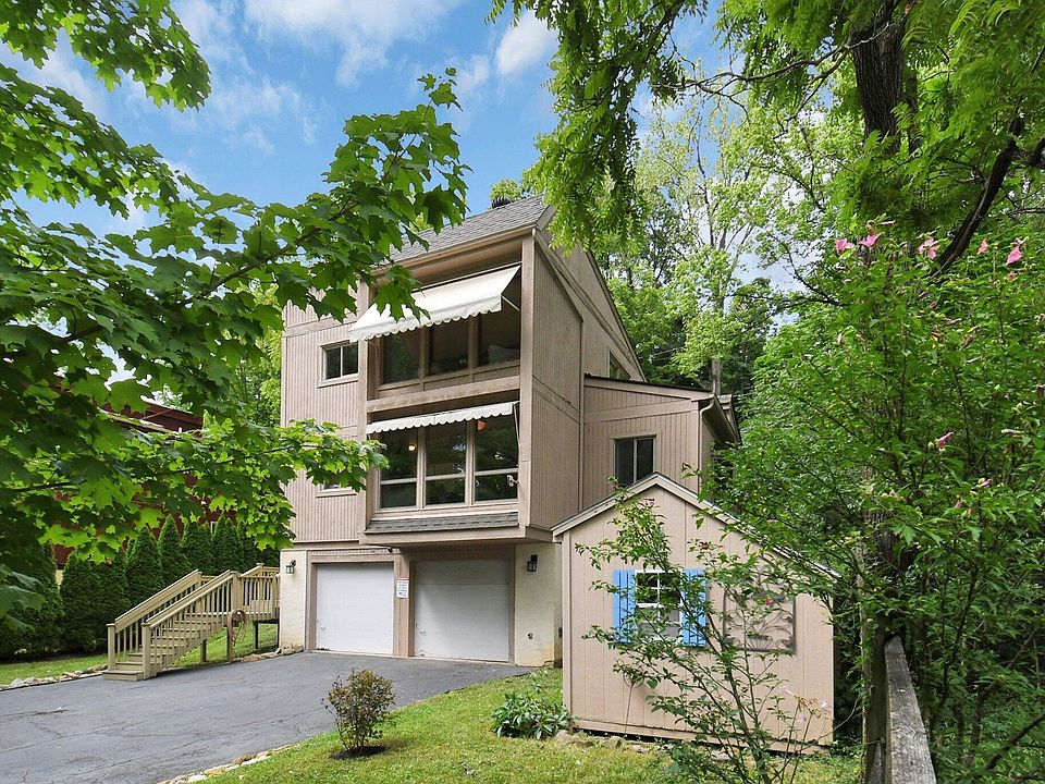 390 Adena Brook Ln, Columbus, OH 43214 Zillow