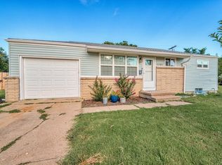 1301 Dover Dr, Salina, KS 67401