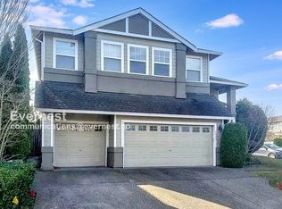2005 NE 35th Pl, Renton, WA 98056