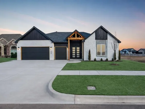 15432 Capri Ln, Edmond, OK 73013