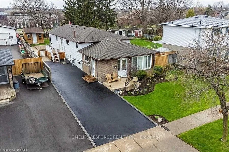 3 bed, $2,500 — Photo 2