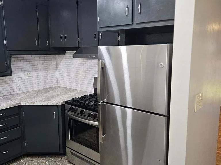 4740 S Boston Ave — Photo 2