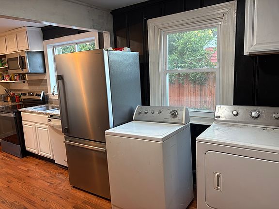4th image of 115 Estes Drive Ext