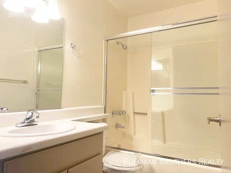 3132 Bagley Ave #209 — Photo 4