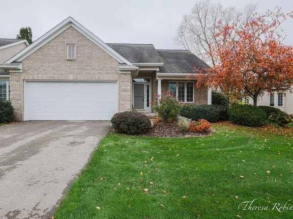 6728 Gracepoint Dr SE, Caledonia, MI 49316
