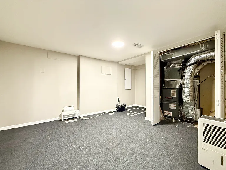 1004 Girard St NW — Photo 31