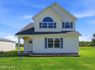 380 Swinson Rd, Maple Hill, NC 28454