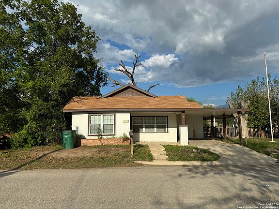 2nd image of 610 AVE B