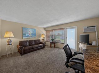 Country Club Terrace, Fort Lauderdale, FL 33308