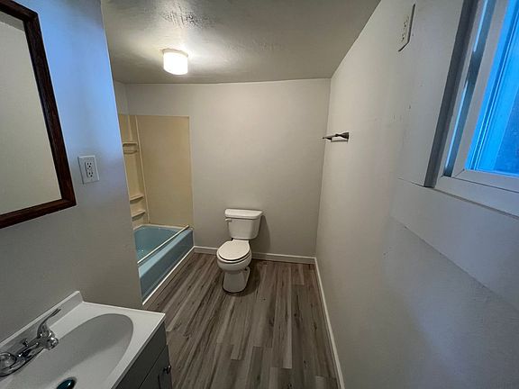 2nd image of 59 Broome St Floor 2