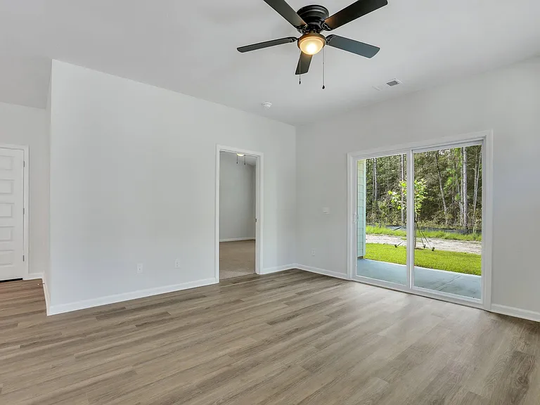 155 Holloway Hl — Photo 18