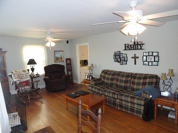 4th image of 807 Eastland Ave
