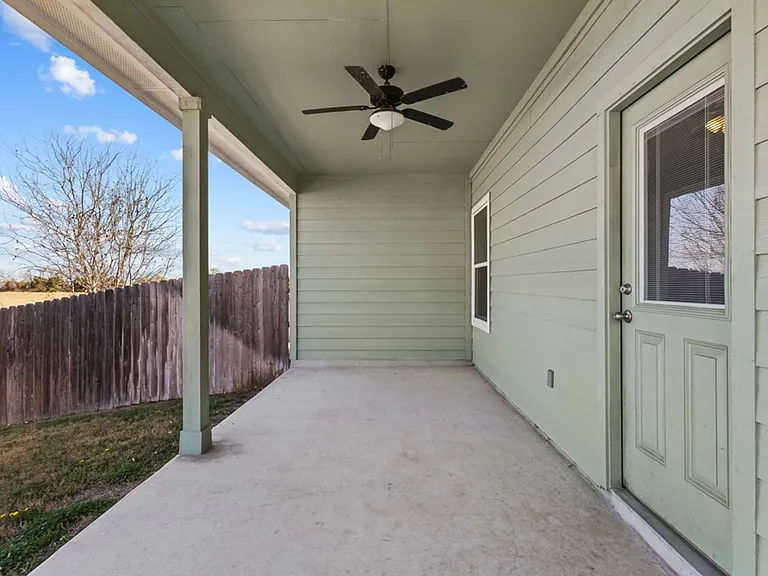 636 Heathers Way — Photo 24