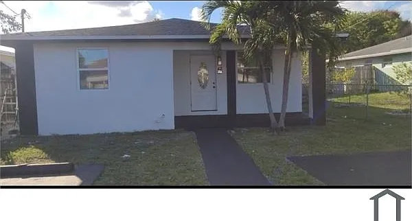 4 bed, 1400 sqft, $3,800 — Photo 1