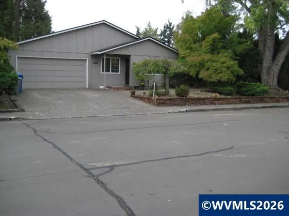 4254 Snoopy Ct NE, Salem, OR 97301