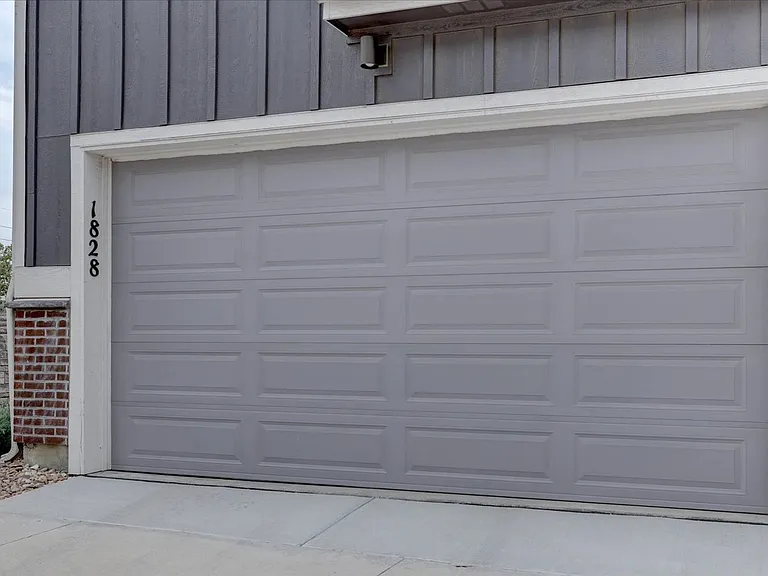 1828 S Poplar Ct — Photo 21