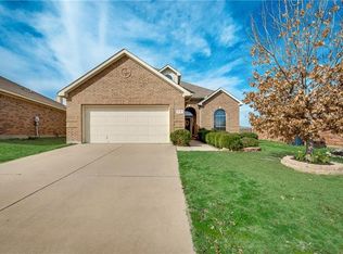 516 Baverton Ln, Haslet, TX 76052