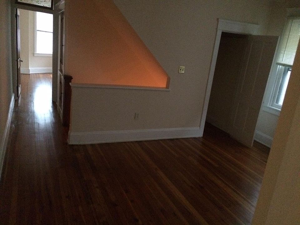 2nd image of 1311 N Orange St