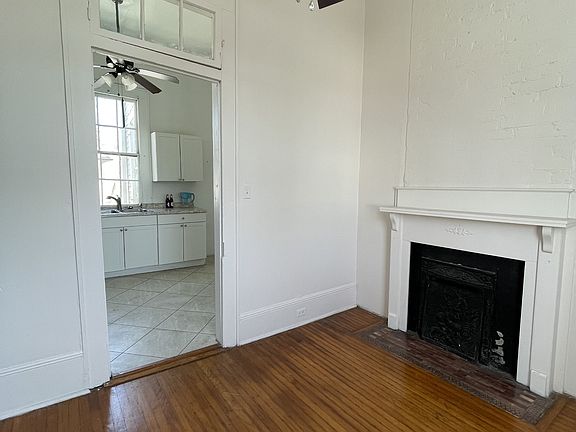 3rd image of 1202 Marengo St #B