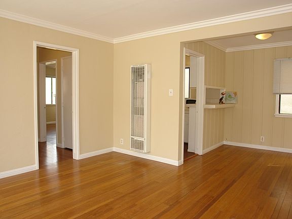 4th image of 6215 E Seaside Walk #B