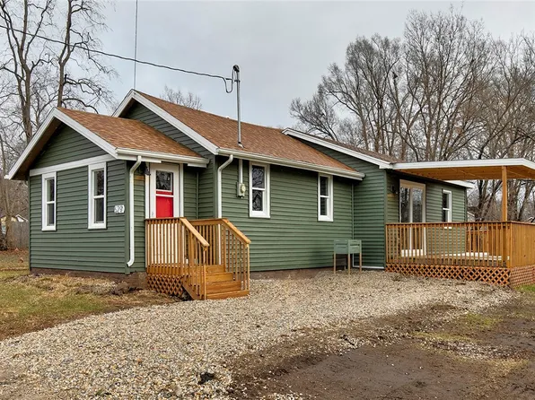 629 SE 28th St, Des Moines, IA 50317