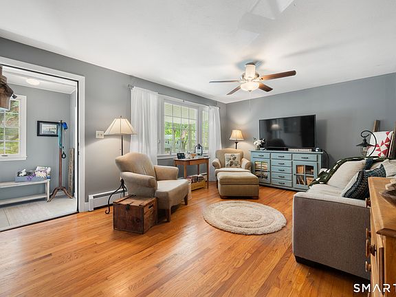5th image of 17 Ledgewood Drive