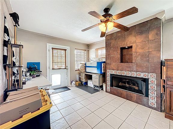 3rd image of 22163 SW Edgewater Blvd
