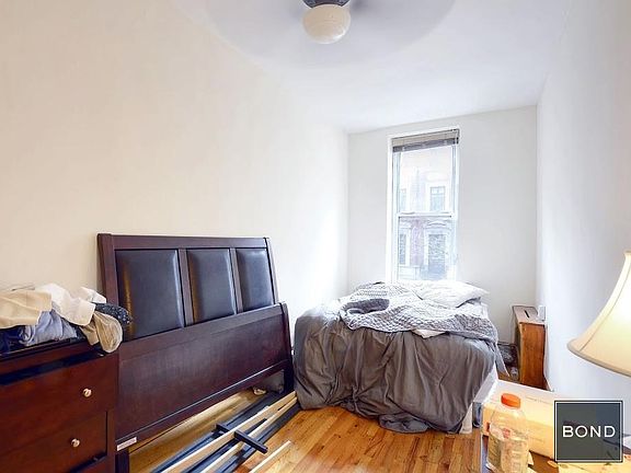 3rd image of 55 W 74th St APT 2A