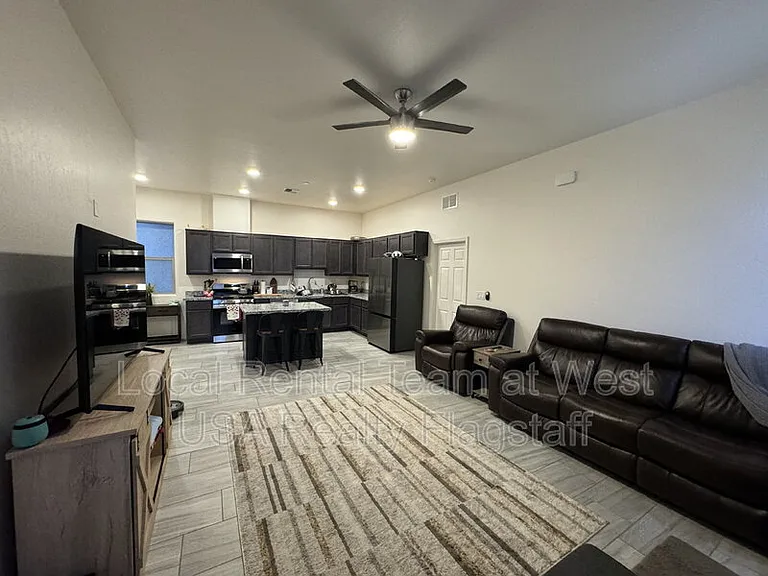 1650 Ponderosa Pkwy — Photo 4