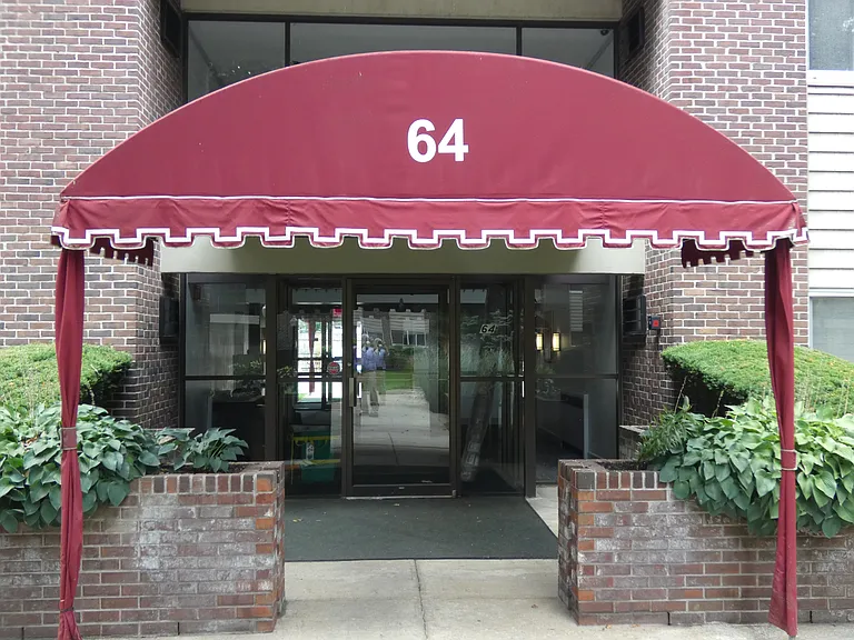 64 Main St #52B — Photo 1