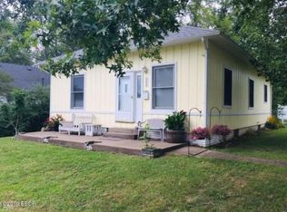 806 E Reeves St, Marion, IL 62959