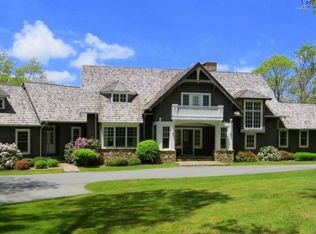 318 Summit Park Dr, Banner Elk, NC 28604