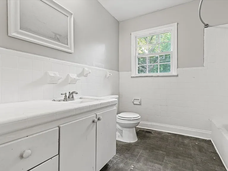 6112 Nazarene Rd — Photo 22
