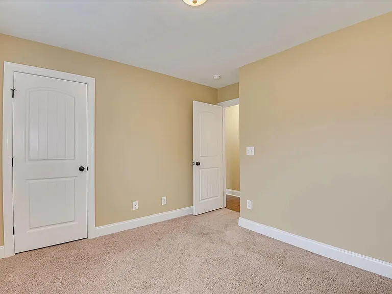621 Shipley Ave — Photo 29