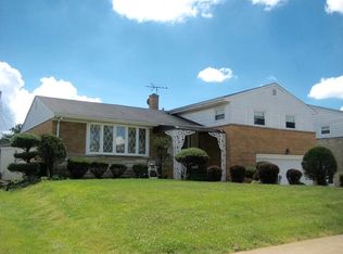 300 Division St, Melrose Park, IL