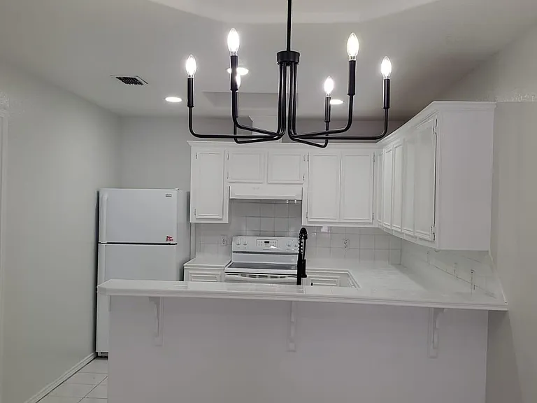 2302 Kimberly Ln #1 — Photo 1