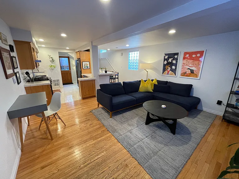 511 Ward St #4 — Photo 6